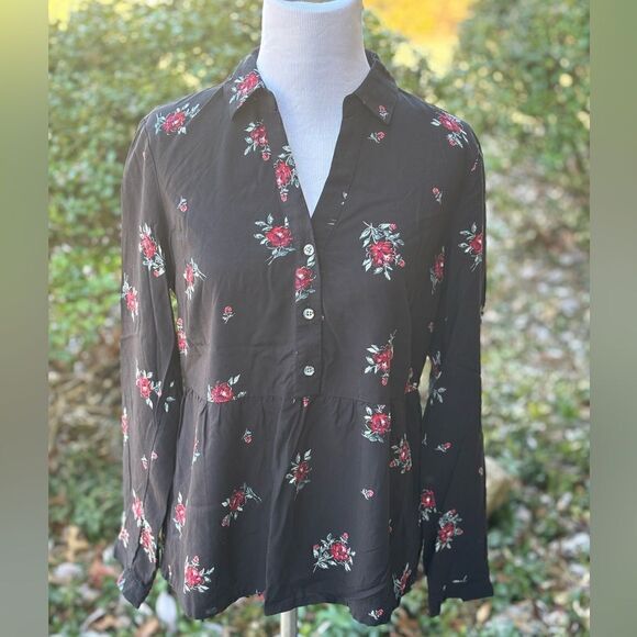 J Jill Black and Red Button up top with Rose Details size XS - Picture 1 of 6